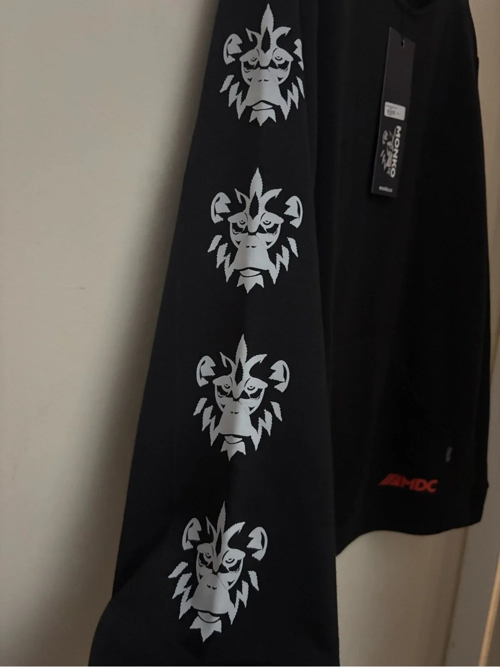 Monko black long-sleeve crew-neck sweatshirt  Size L